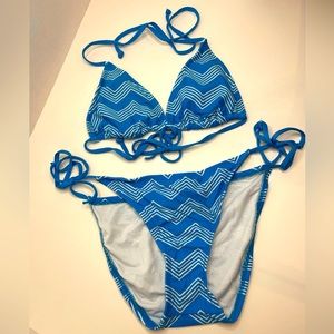 Massimo String Bikini in Chevon Blue/White Pattern